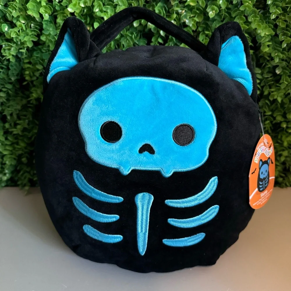 Stump the Skeleton Cat Halloween Plush Treat Pail Squishmallows New with Tag